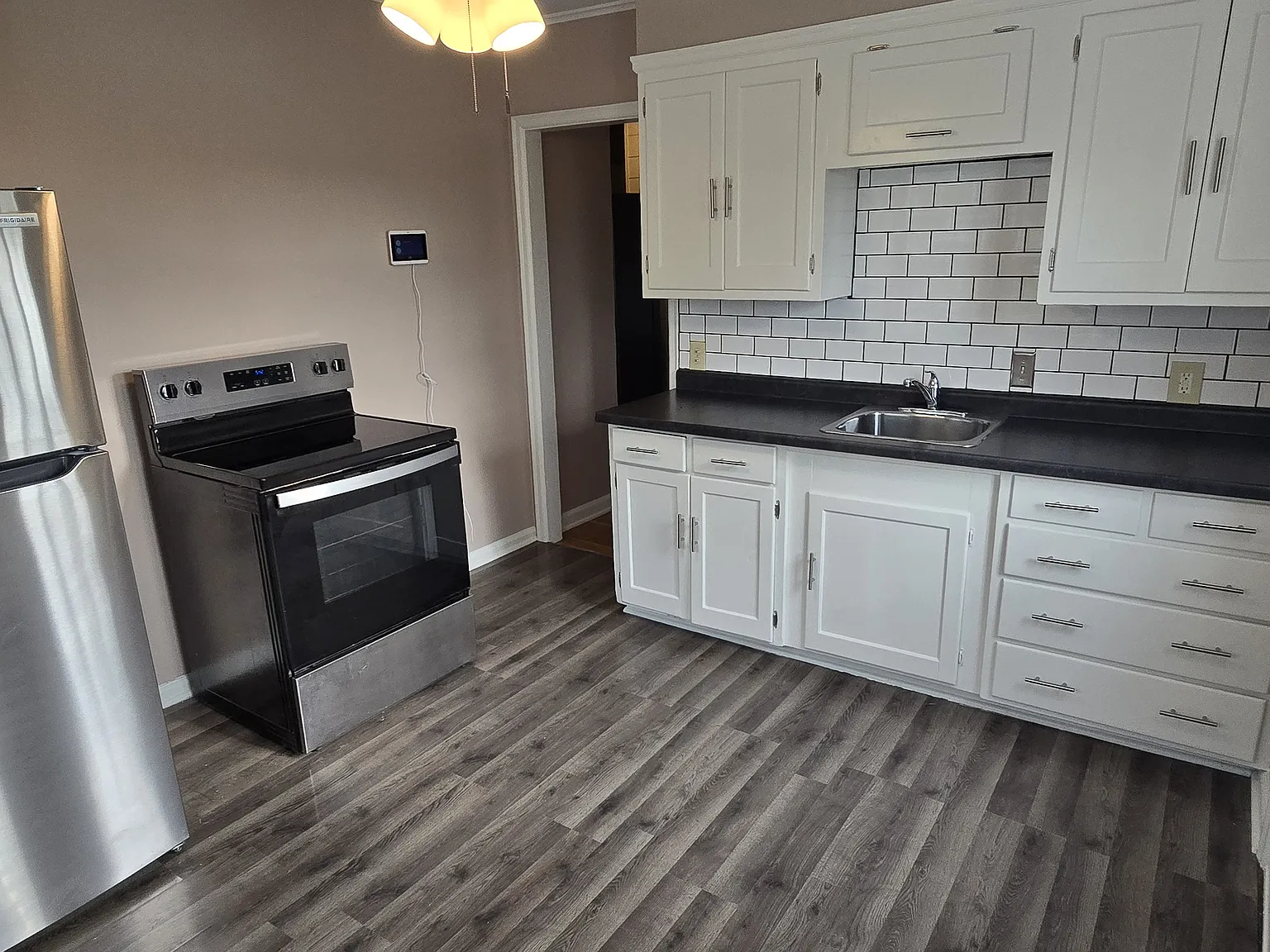 3 bed, 1500 sqft, $1,700 — Photo 4