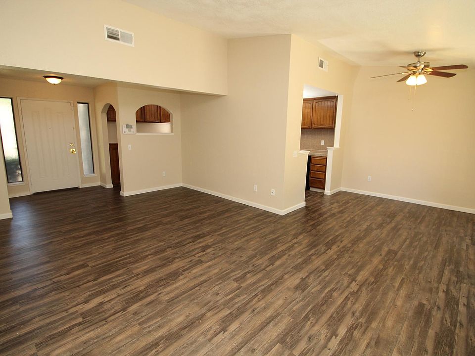 1st image of 8169 Sunbonnet Dr