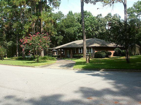 Home on 1.3 acre