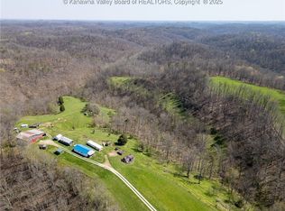 465 Lone Cedar Trl, Milton, WV 25541