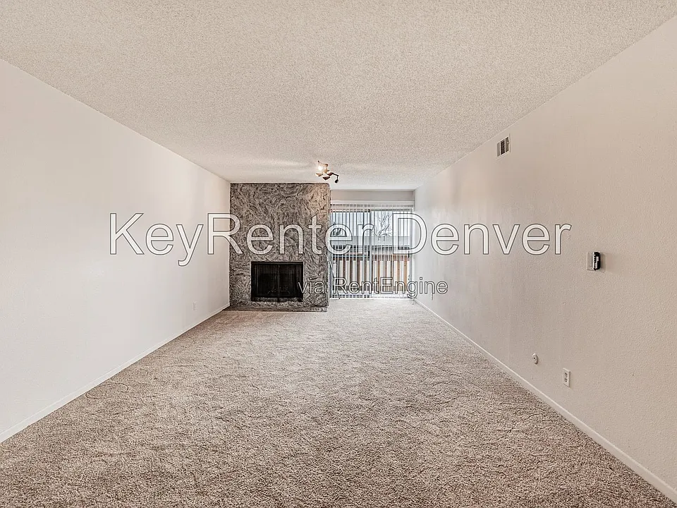 865 S Quebec St #304A