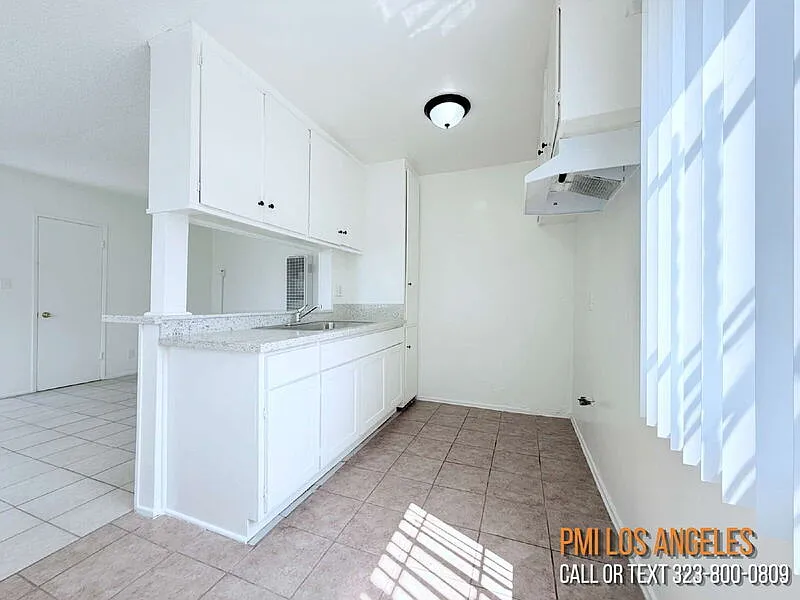 2 bed, 1.0 bath, 750 sqft, $2,095 — Photo 3