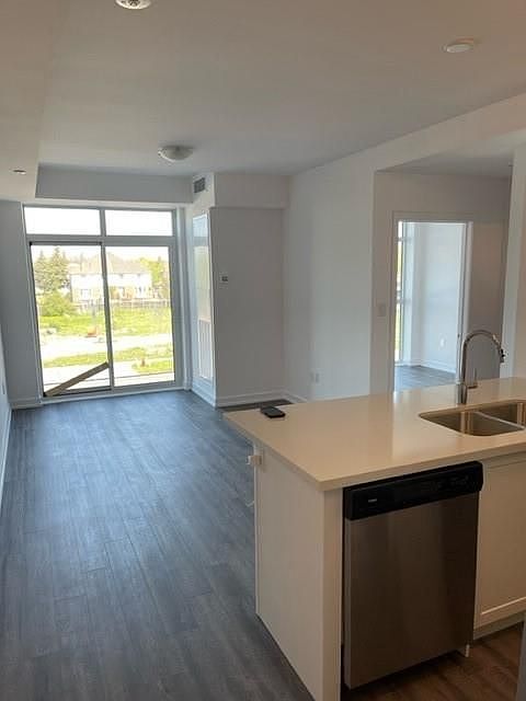 1st image of 450 Dundas St E #305