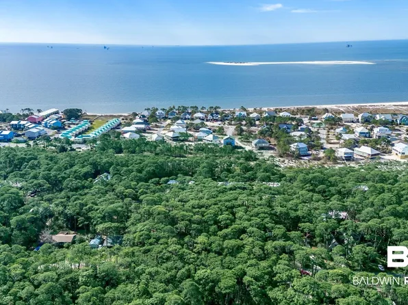 601 General Page Pl, Dauphin Island, AL 36528