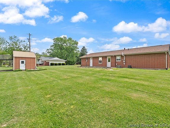3rd image of 28 Hollye Drive