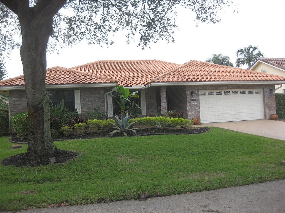 1st image of 4102 NW 73rd Way