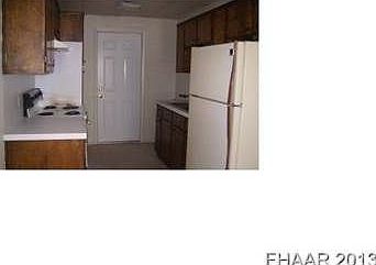 5th image of 202 Southside Dr