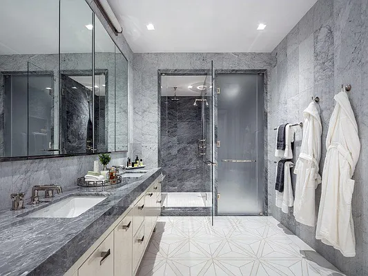 Sold by Sotheby's International Realty | media 34