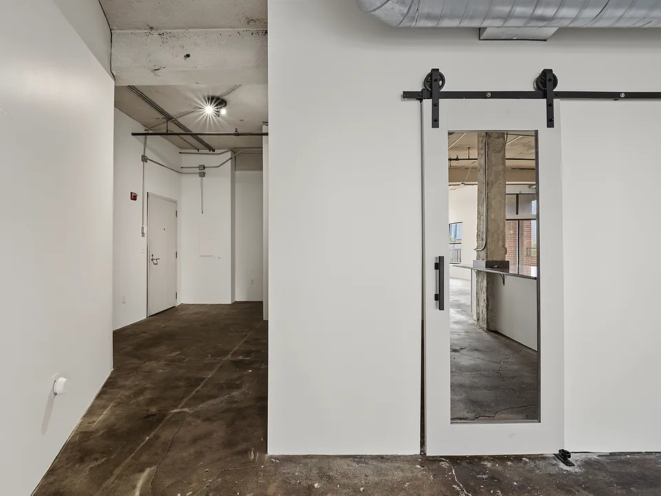 95 Forsyth St NW #4B