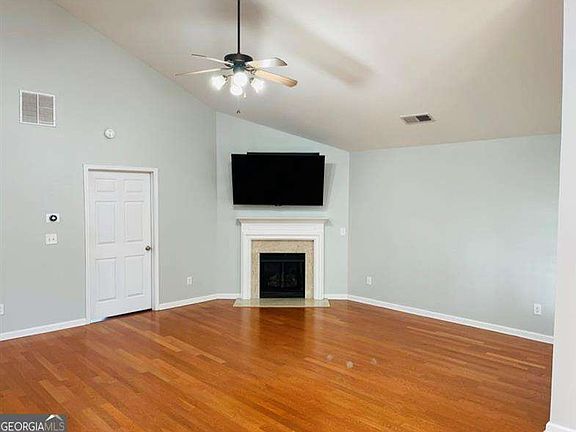 3rd image of 2335 Gateview Ct