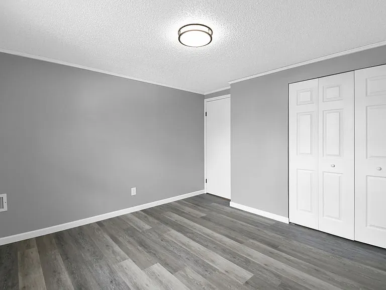 Willow Run Apartments — Photo 13