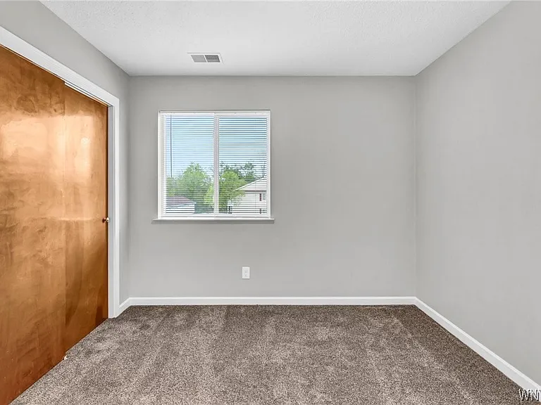 6632 Erie Rd — Photo 25