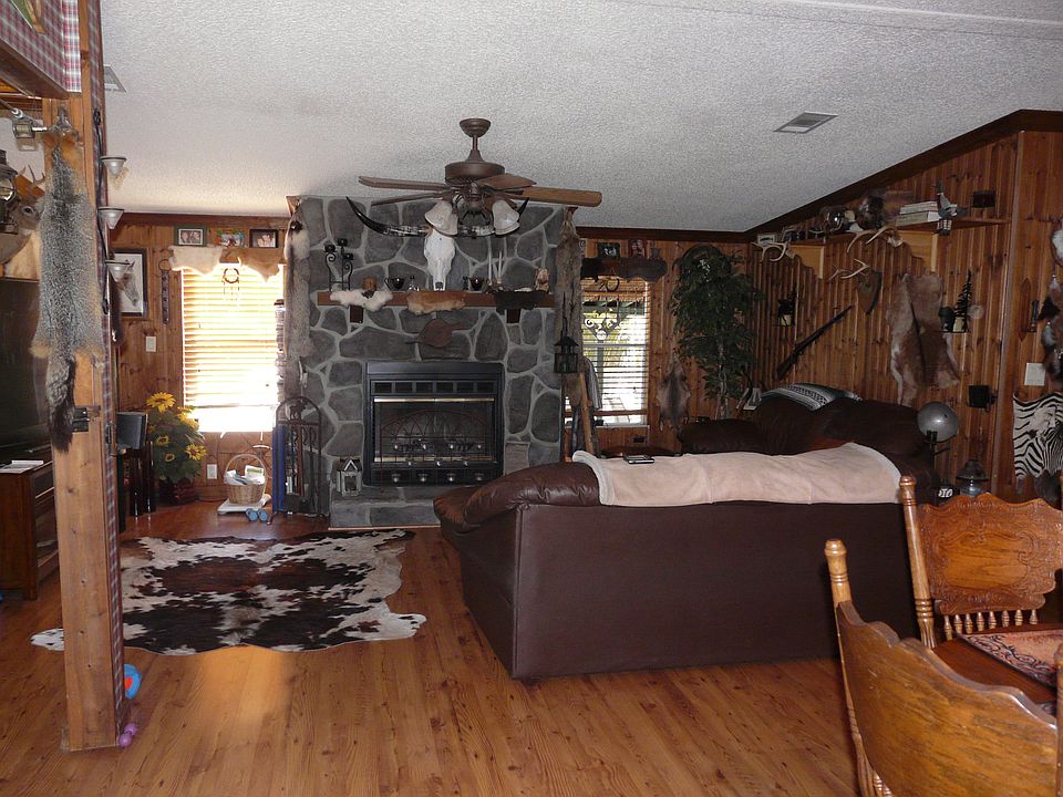 Family room  W/ fireplace