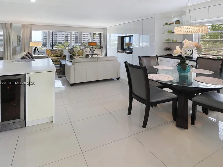 220 N Kings Point Dr #415 — Photo 2