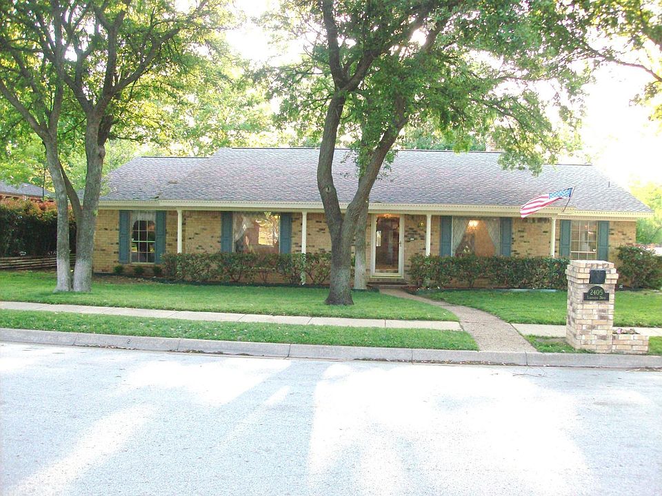 1st image of 2405 Lakeview Dr