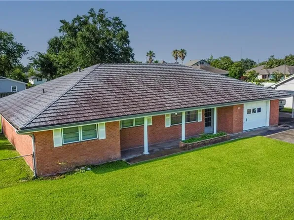409 Oak St, Hahnville, LA 70057
