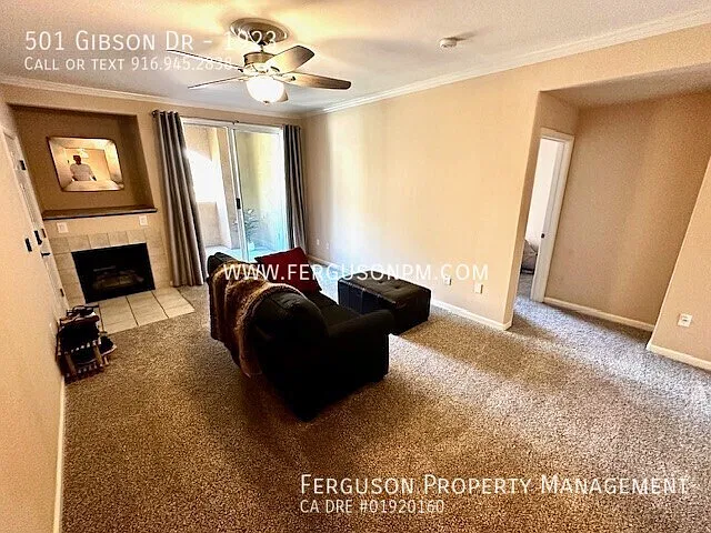 Upgraded Top Floor Condo with Two Detached Garages — Photo 2
