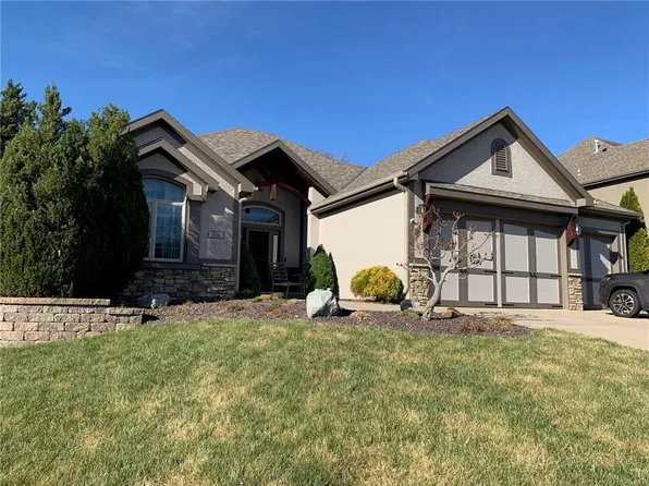 3112 NE 92nd St, Kansas City, MO 64156