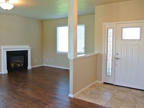 5th image of 2620 Newton St