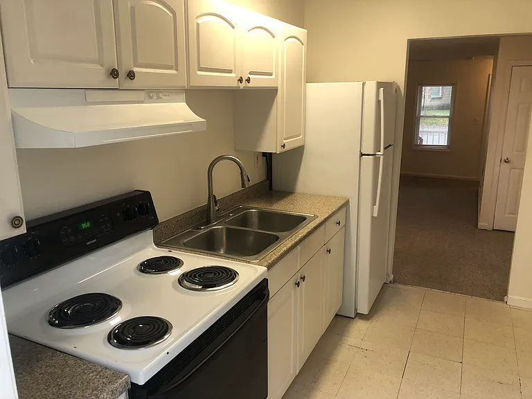 13 Wiltwyck Ave #11 — Photo 4
