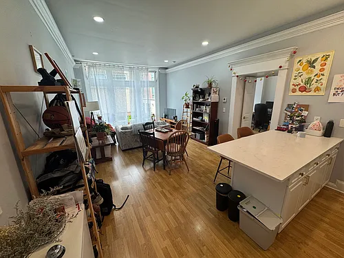99 Orange St #240 Photo 1