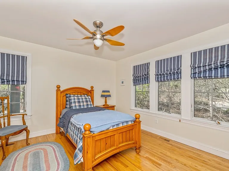 38 Cliff Rd — Photo 11