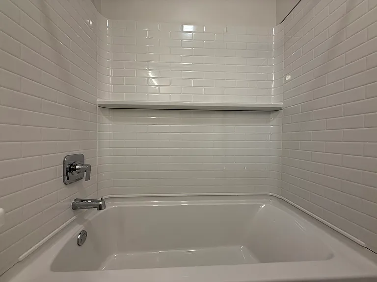 160 Main St #1 — Photo 16
