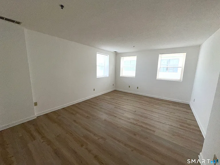 243 Judd Sq #243 — Photo 15