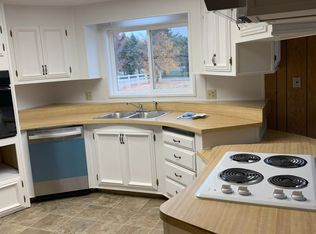 19808 E 8th Ave, Greenacres, WA 99016