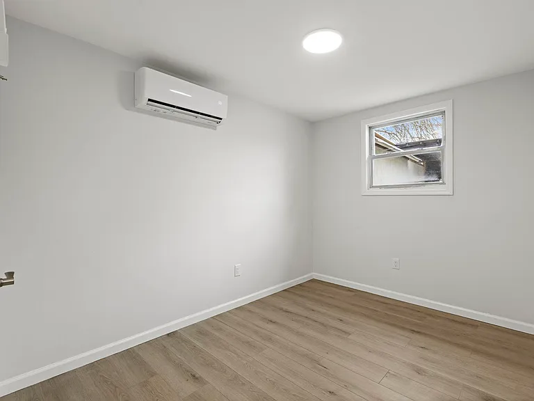 173 Van Horne St #1 — Photo 16