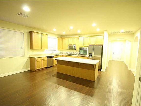 5th image of 240 Garden Arbor Ct