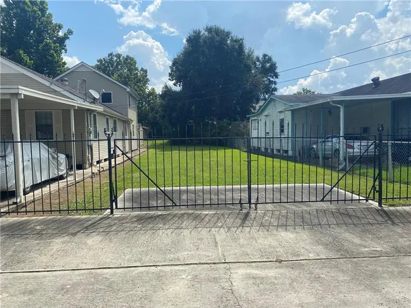 526 Wagner St, New Orleans, LA 70114