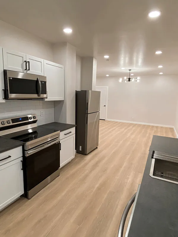 3 bed, 1.0 bath, $1,495 — Photo 1