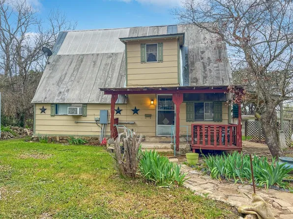 120 Longwood Rd, Ingram, TX 78025