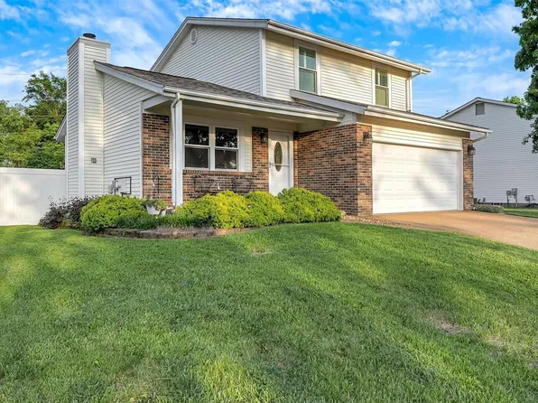 6756 Bear Creek Dr, Saint Louis, MO 63129
