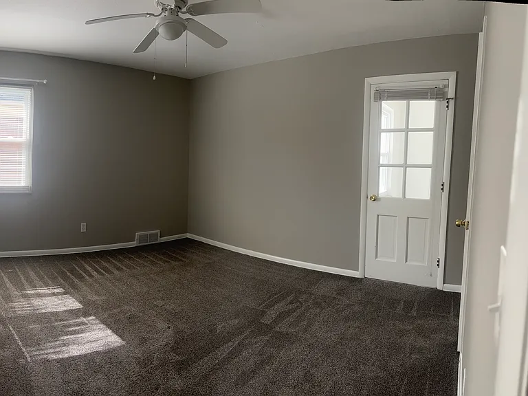 5502 Warwick Dr — Photo 5