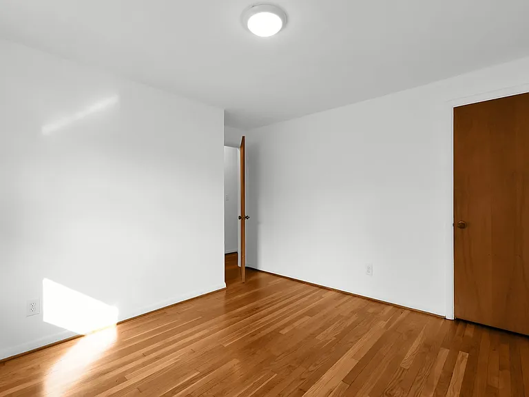 39 Sunnyside Ln — Photo 10