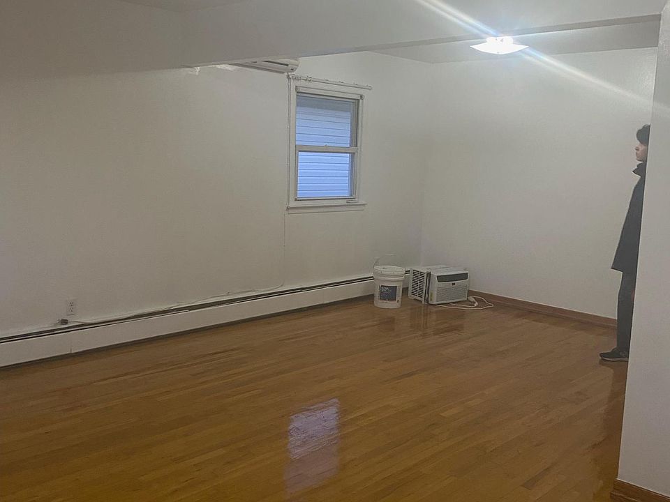 1st image of 5326 Little Neck Pkwy Floor 2