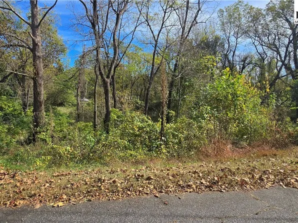 520 Healan Place, Lenoir, NC 28645