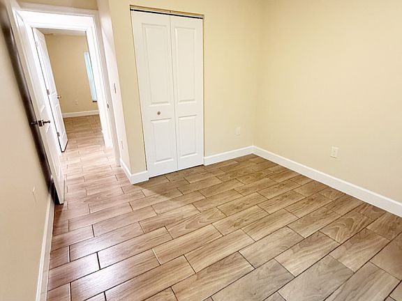 4th image of 2937 Gillespie Ave #A
