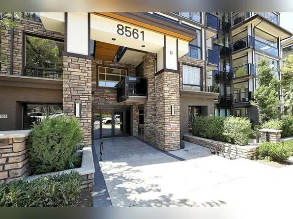 8561 203a St #405, Langley, BC V2Y 3L7