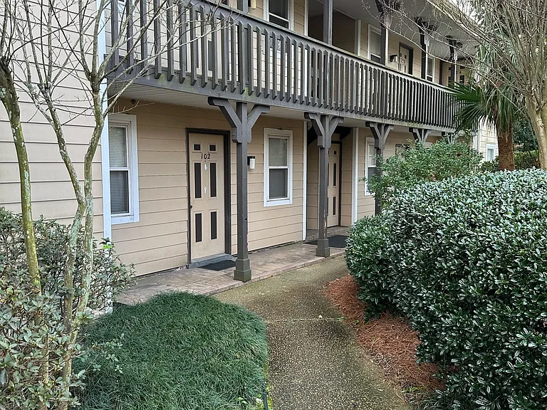 2020 Hickory Ave #202 — Photo 11