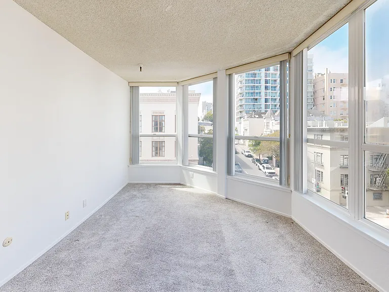 1690 Broadway Street — Photo 16