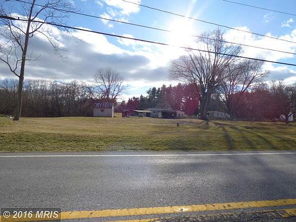 5th image of 8572 Faiths Walk Ln