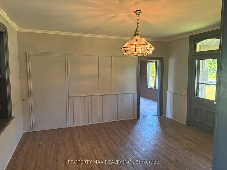 5363 Davis Dr — Photo 10