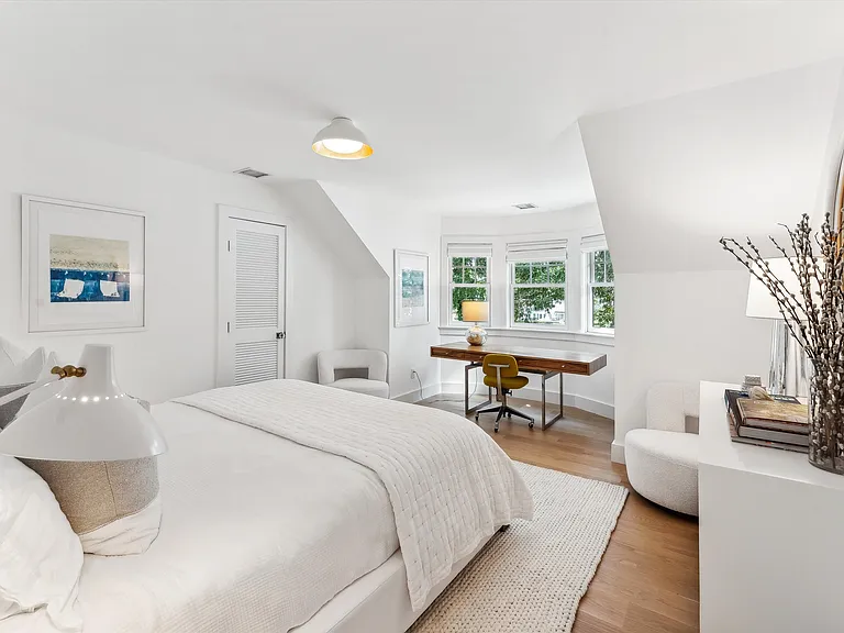 100 Cliff Dr — Photo 19