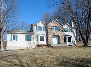 7 Kile Ct, Airmont, NY