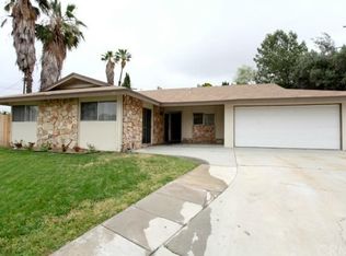 680 Vista De Loma, Hemet, CA 92543
