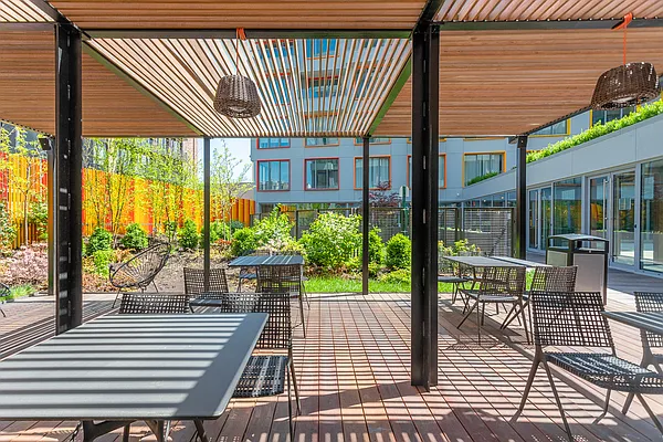 Rented by The KCI Group | media 64