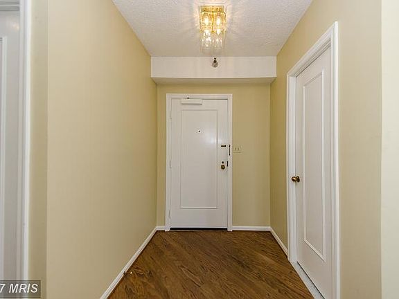 3rd image of 5802 Nicholson Ln #2-1004